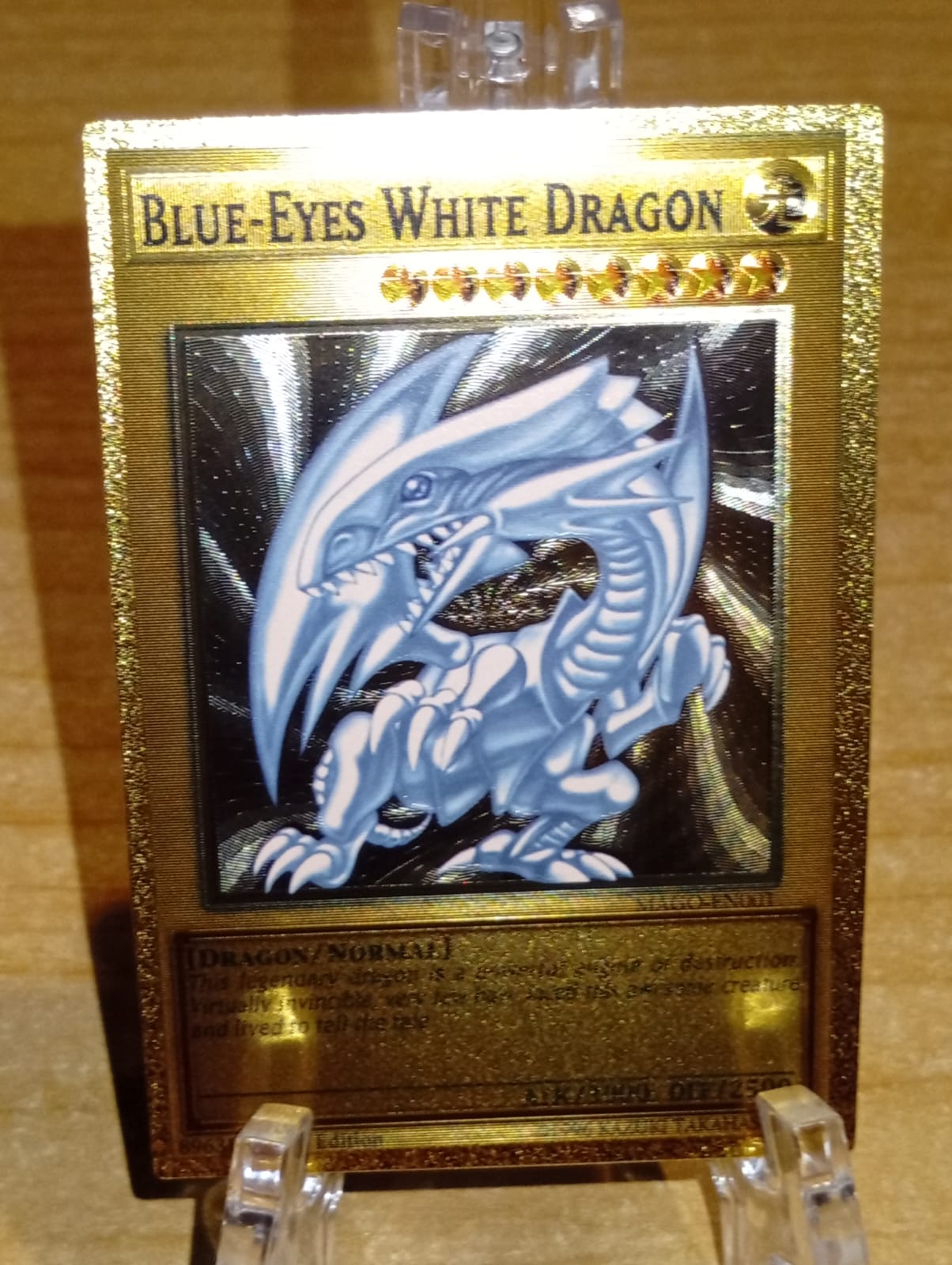 Blue-Eyes White Dragon (Art #4)